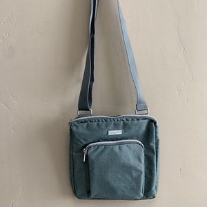 Baggallini grey & yellow crossbody bag purse